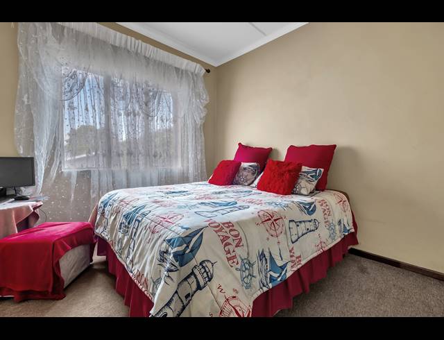 2 BEDROOM APARTMENT FOR SALE IN FERNDALE